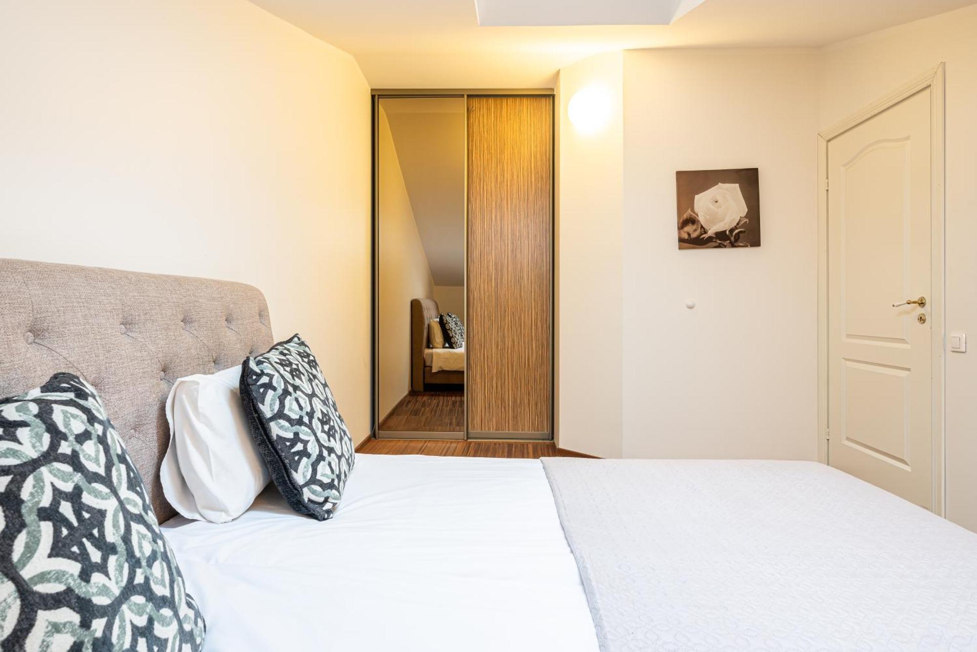 Yoga Residence Apartments ทาลลินน์ ภายนอก รูปภาพ